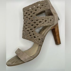 Seychelles Taupe Crochet Heel (Size 6.5)
